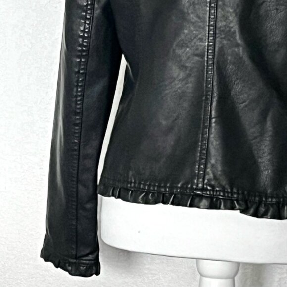 BACCINI Women’s Faux Leather Jacket Ruffle Hem & Cuffs Full Zip Sz M Feminine - Picture 7 of 9